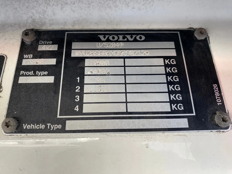 Cabeza tractora Volvo FH 13.400 / 2x tank / Euro 5 / Mega: foto 12