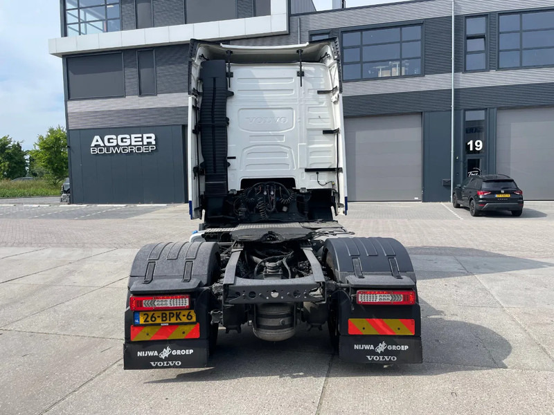 Volvo FH 13.460 Globetrotter / I-save - Cabeza tractora: foto 5 Volvo FH 13.460 Globetrotter / I-save - Cabeza tractora: foto 5