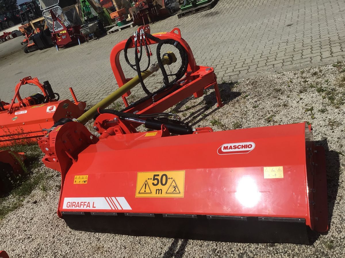 Maschio Giraffa L - Desbrozadora lateral: foto 1 Maschio Giraffa L - Desbrozadora lateral: foto 1
