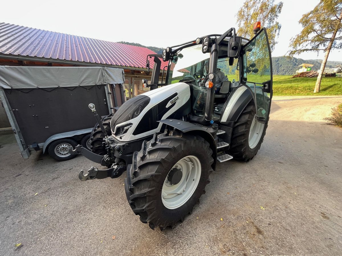 Valtra G135 VERSU - Tractor: foto 2 Valtra G135 VERSU - Tractor: foto 2