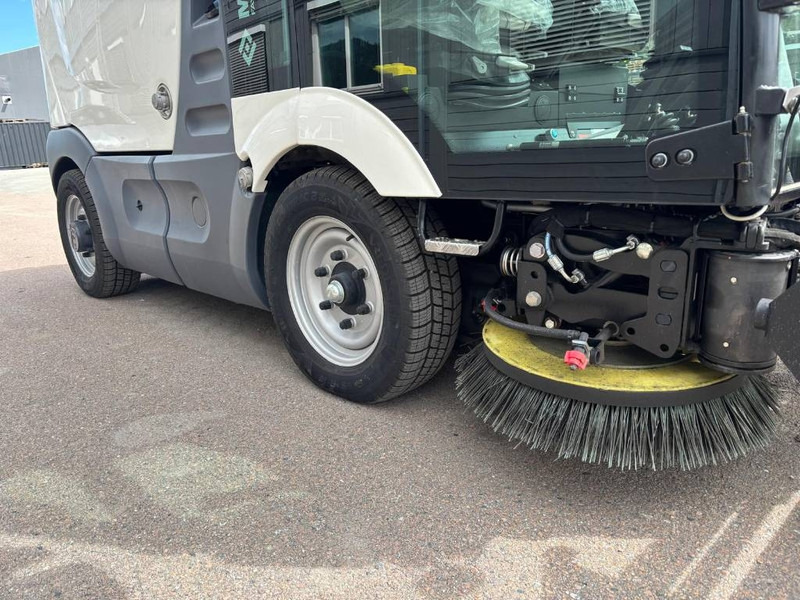 Barredora vial Mathieu MC-210 Azura Flex Street Sweeper: foto 8