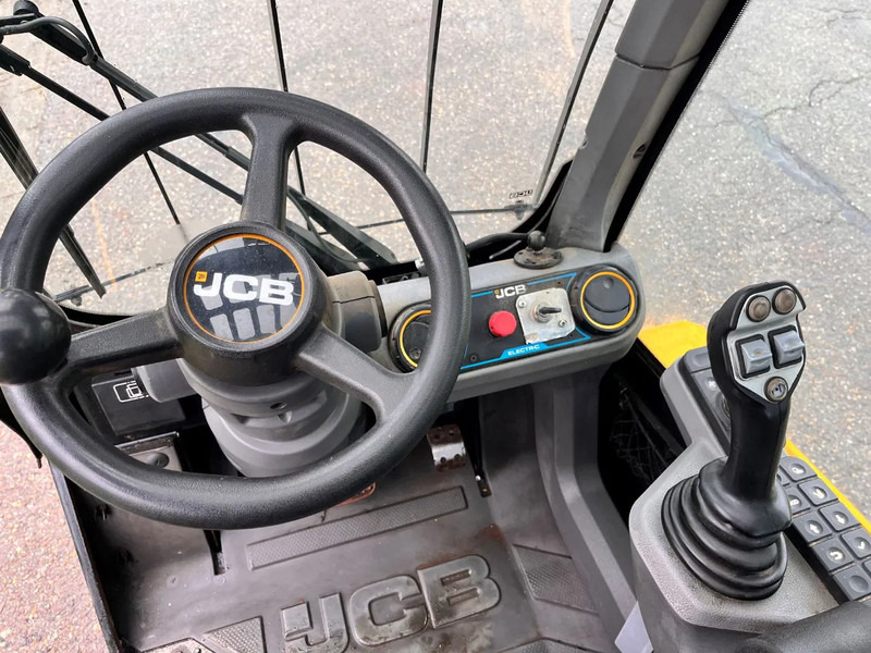 Cargadora de ruedas telescópica JCB TLT30-19E: foto 14