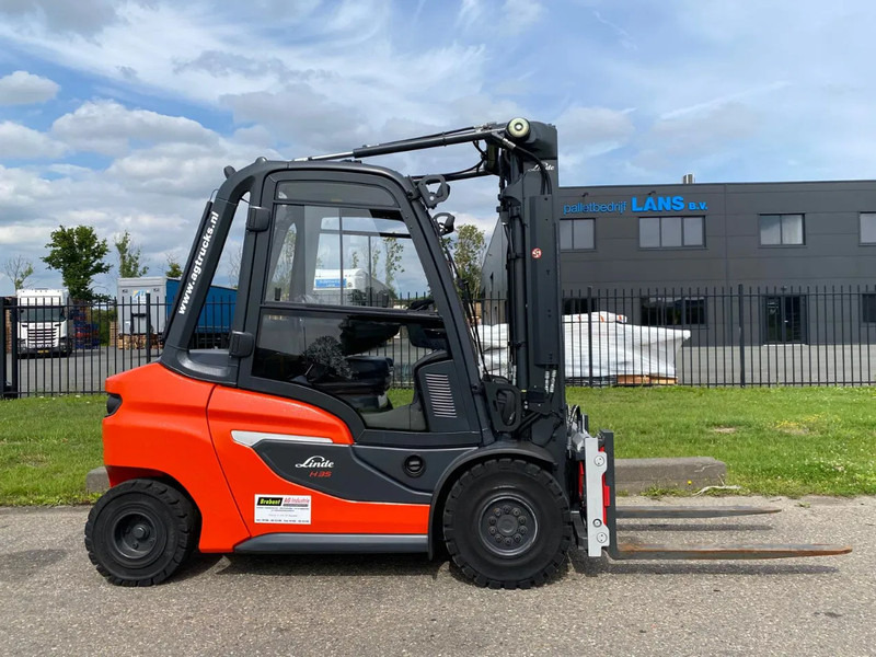 Linde H35D-01 - Carretilla elevadora diésel: foto 1 Linde H35D-01 - Carretilla elevadora diésel: foto 1