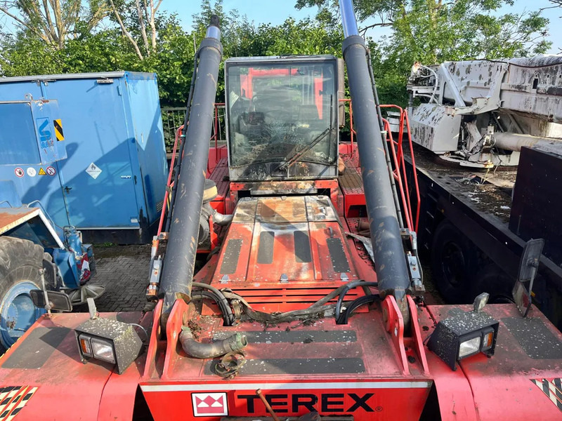 Terex Fantuzzi CS45KM FOR PARTS - Reach stacker: foto 2 Terex Fantuzzi CS45KM FOR PARTS - Reach stacker: foto 2