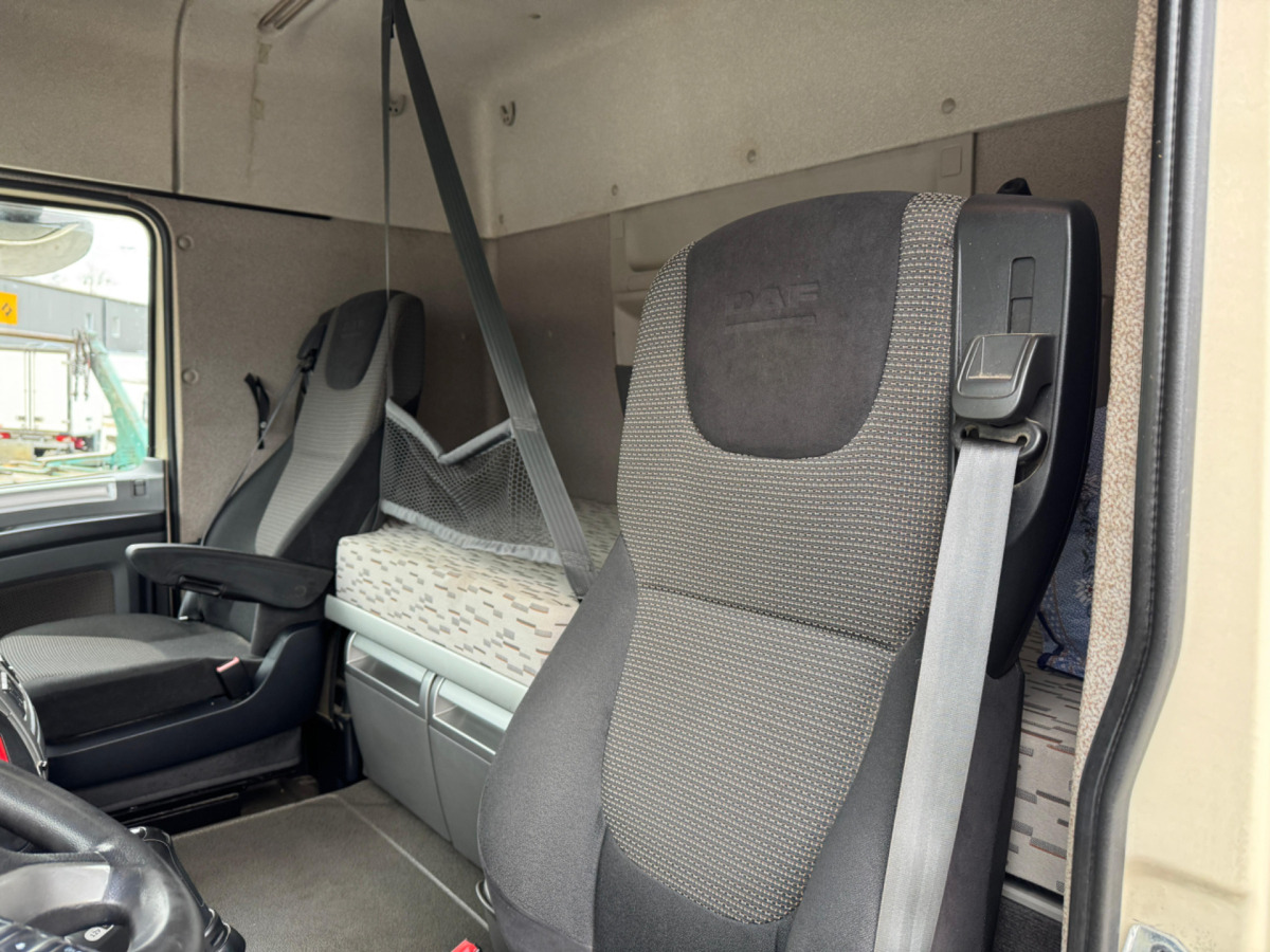 Cabeza tractora DAF XF460 4x2: foto 11