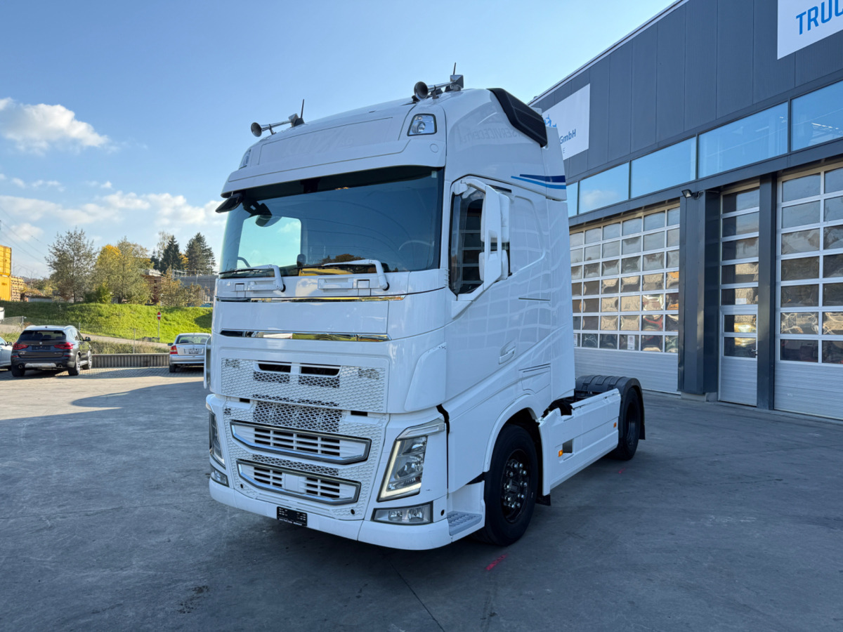 VOLVO FH-500 Standklima XXL 4x2 - Cabeza tractora: foto 1 VOLVO FH-500 Standklima XXL 4x2 - Cabeza tractora: foto 1