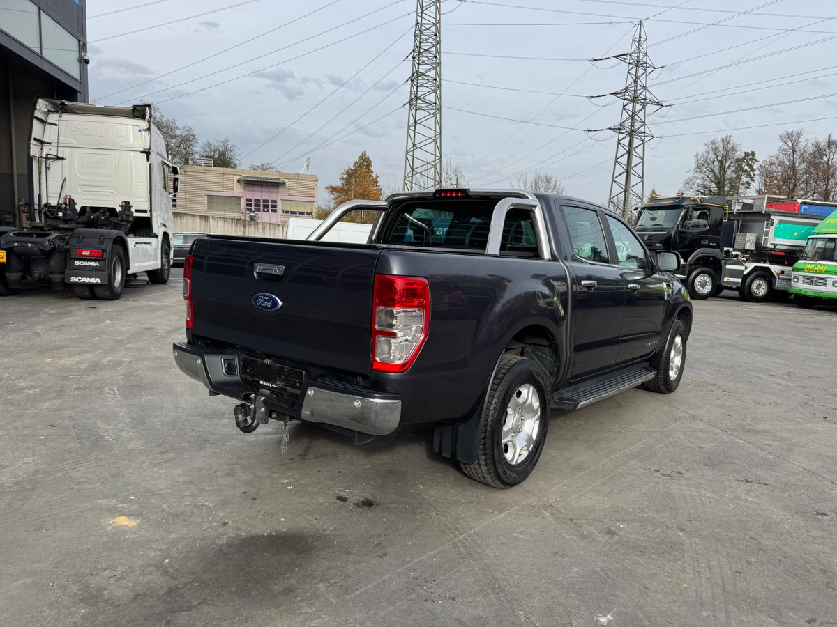 FORD Ranger 3.2 Diesel 4x4 - Pick-up: foto 4 FORD Ranger 3.2 Diesel 4x4 - Pick-up: foto 4