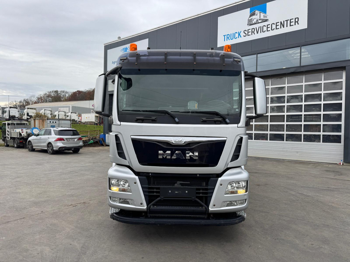 MAN TGS 35.480 8x2-4 H Effer 1355 9-6 - Camión grúa: foto 4 MAN TGS 35.480 8x2-4 H Effer 1355 9-6 - Camión grúa: foto 4