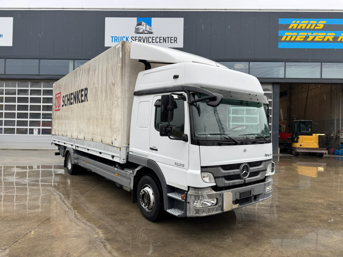 MERCEDES Atego 1529 4x2 - Camión lona: foto 3 MERCEDES Atego 1529 4x2 - Camión lona: foto 3