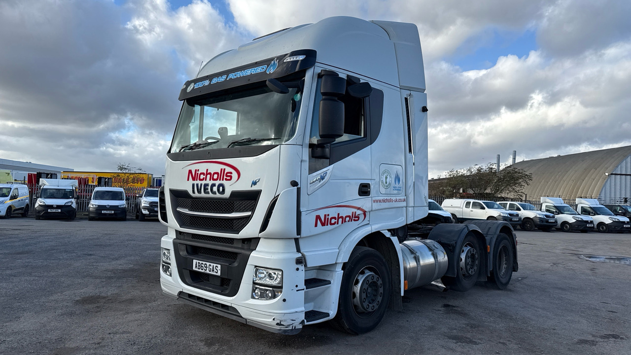 IVECO STRALIS 460 - Cabeza tractora: foto 2 IVECO STRALIS 460 - Cabeza tractora: foto 2