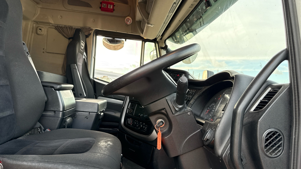 IVECO STRALIS 460 - Cabeza tractora: foto 5 IVECO STRALIS 460 - Cabeza tractora: foto 5