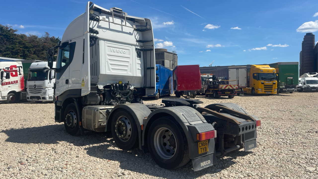 IVECO STRALIS 460 - Cabeza tractora: foto 3 IVECO STRALIS 460 - Cabeza tractora: foto 3