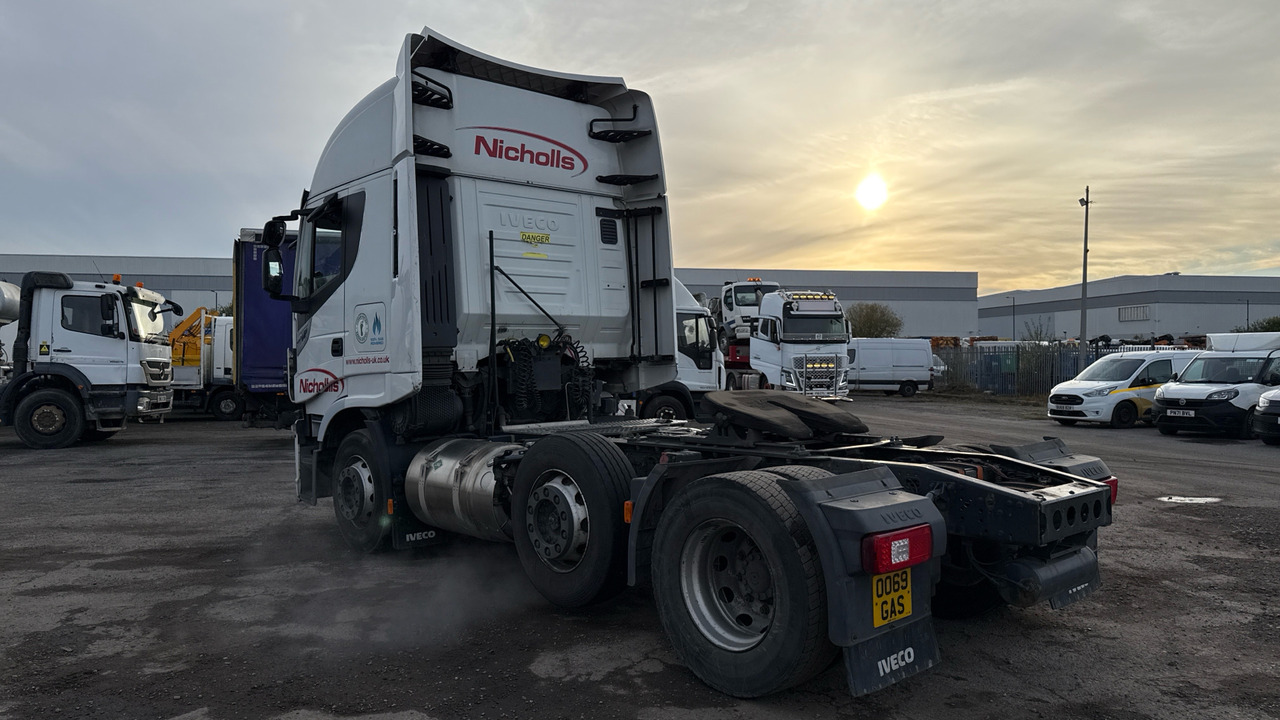 IVECO STRALIS 460 - Cabeza tractora: foto 3 IVECO STRALIS 460 - Cabeza tractora: foto 3