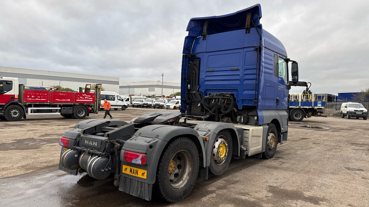 MAN TGX 26.440 - Cabeza tractora: foto 4 MAN TGX 26.440 - Cabeza tractora: foto 4