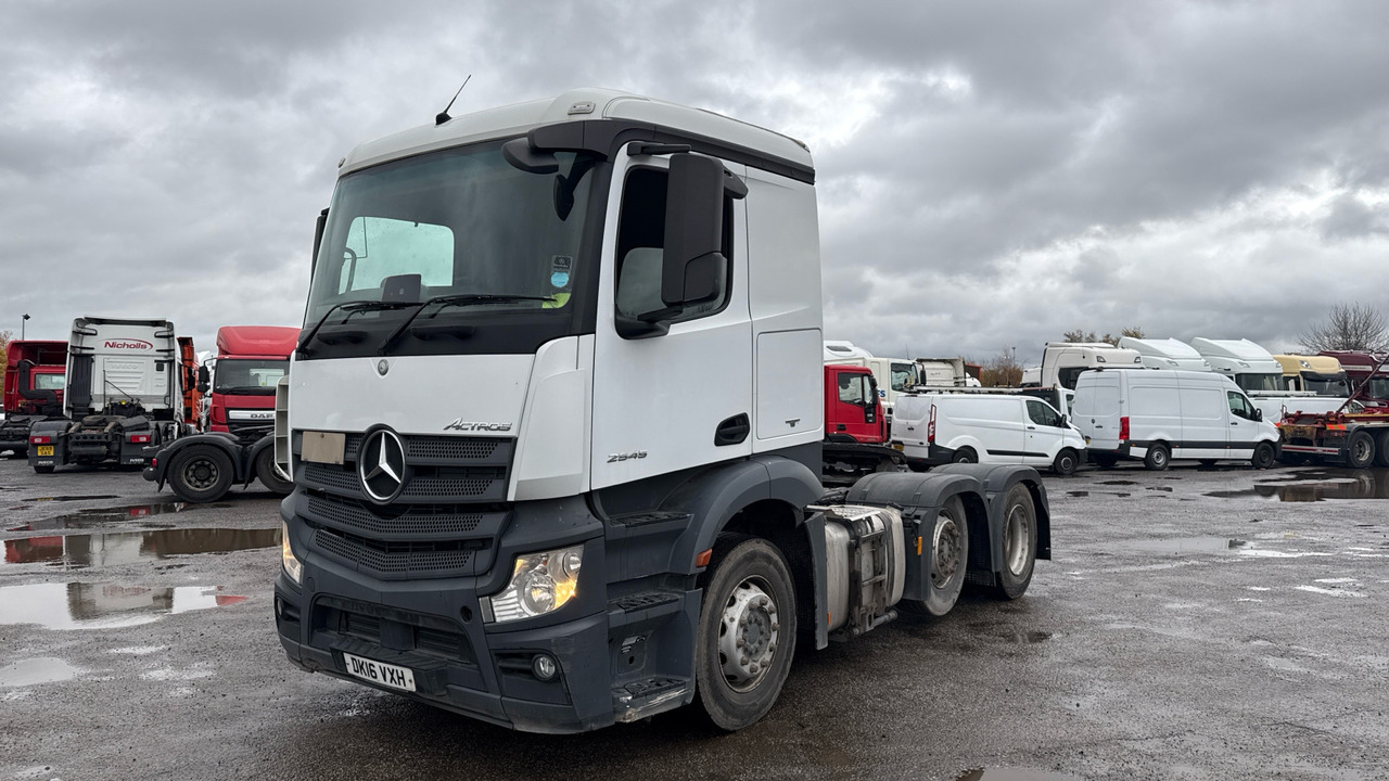 MERCEDES-BENZ ACTROS 2545 - Cabeza tractora: foto 2 MERCEDES-BENZ ACTROS 2545 - Cabeza tractora: foto 2