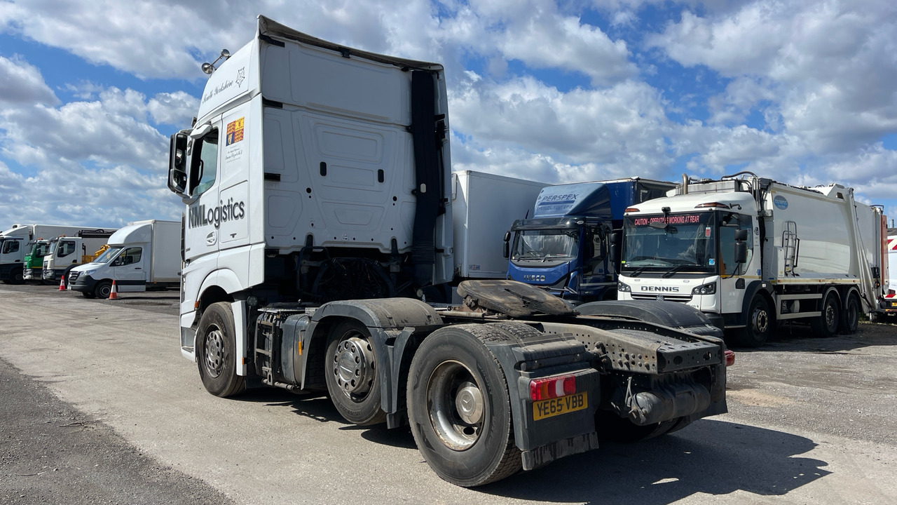 MERCEDES-BENZ ACTROS 2551 - Cabeza tractora: foto 3 MERCEDES-BENZ ACTROS 2551 - Cabeza tractora: foto 3