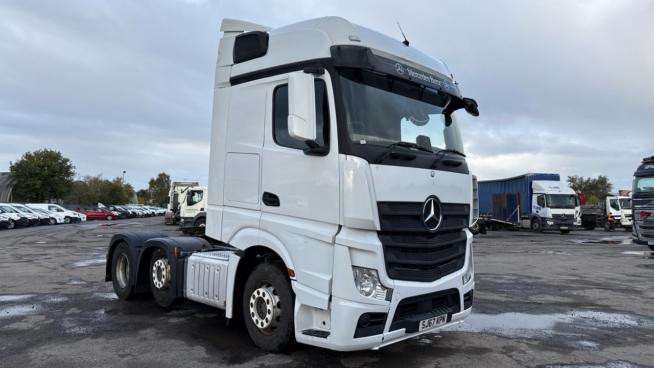 MERCEDES-BENZ ACTROS - Cabeza tractora: foto 1 MERCEDES-BENZ ACTROS - Cabeza tractora: foto 1