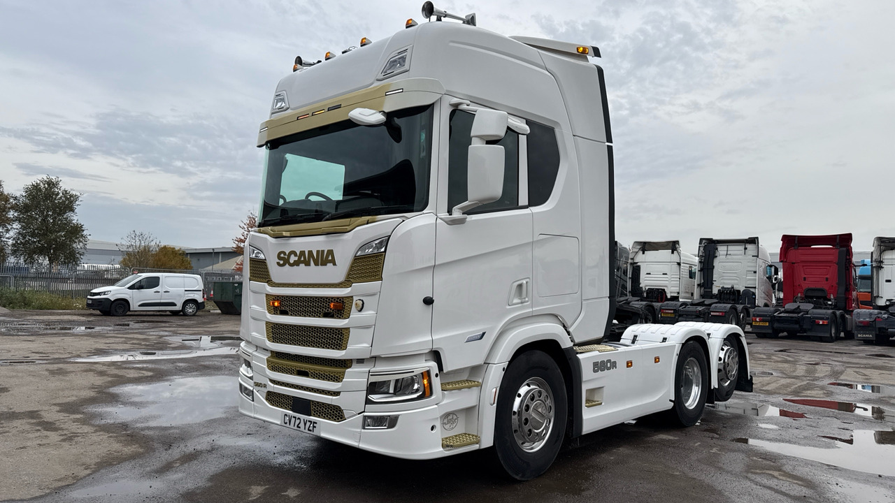 SCANIA R 560 - Cabeza tractora: foto 2 SCANIA R 560 - Cabeza tractora: foto 2