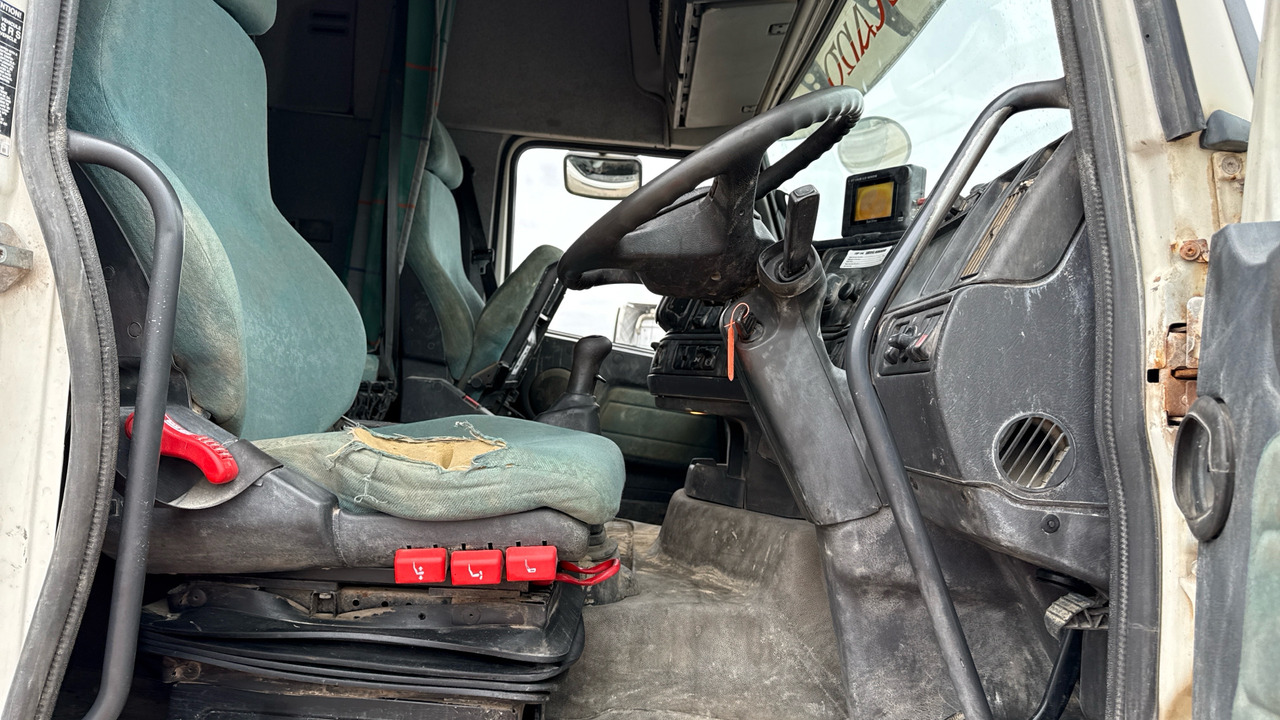 VOLVO FH 12 460 - Cabeza tractora: foto 5 VOLVO FH 12 460 - Cabeza tractora: foto 5