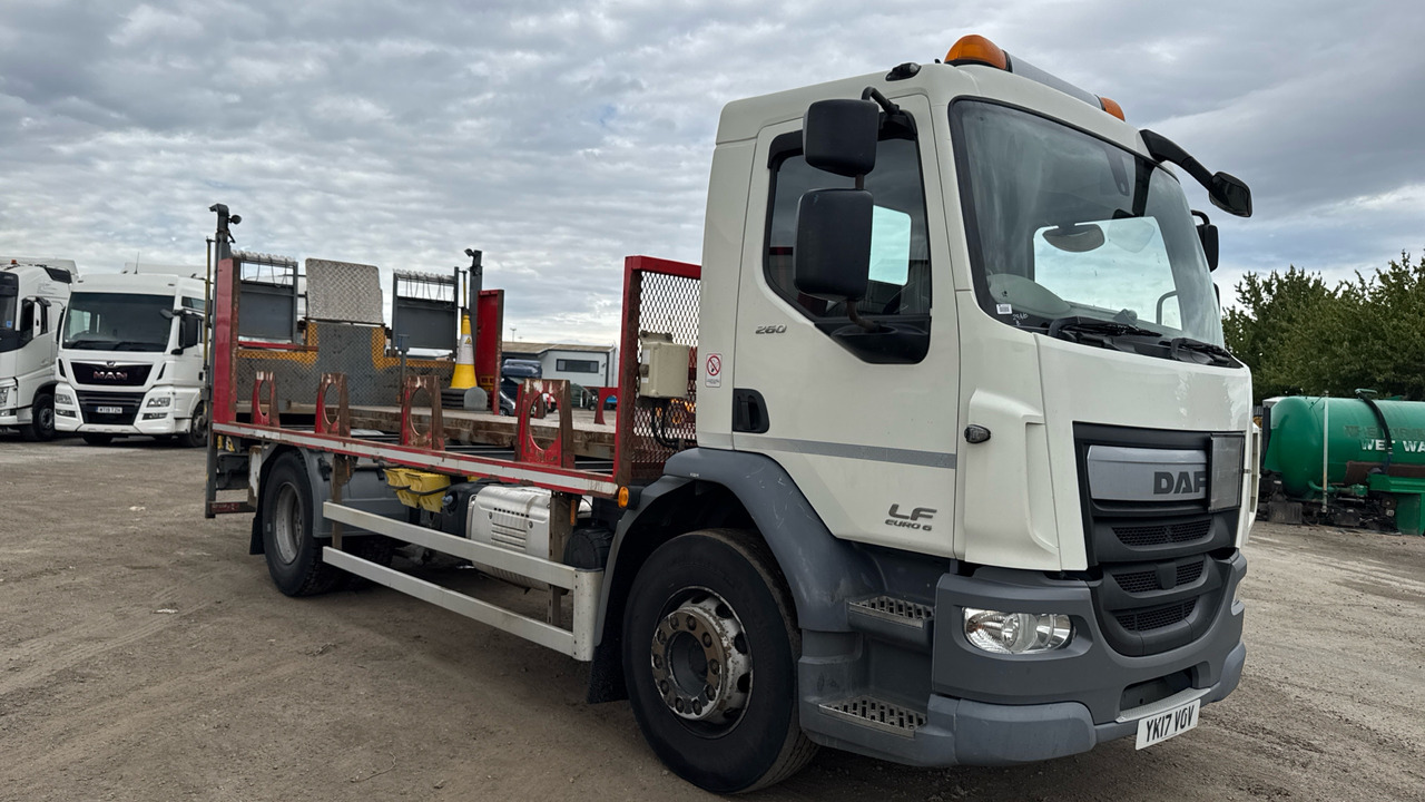 DAF LF 260 - Camión: foto 1 DAF LF 260 - Camión: foto 1