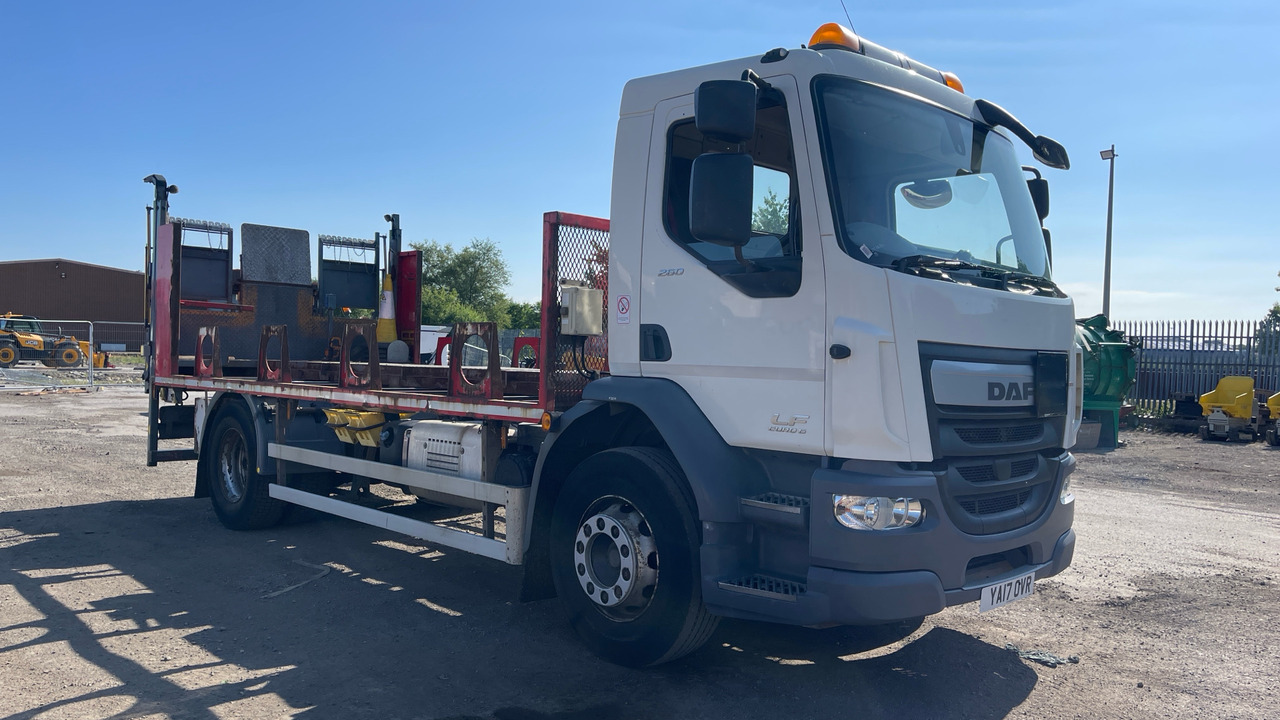 DAF LF 260 - Camión: foto 1 DAF LF 260 - Camión: foto 1