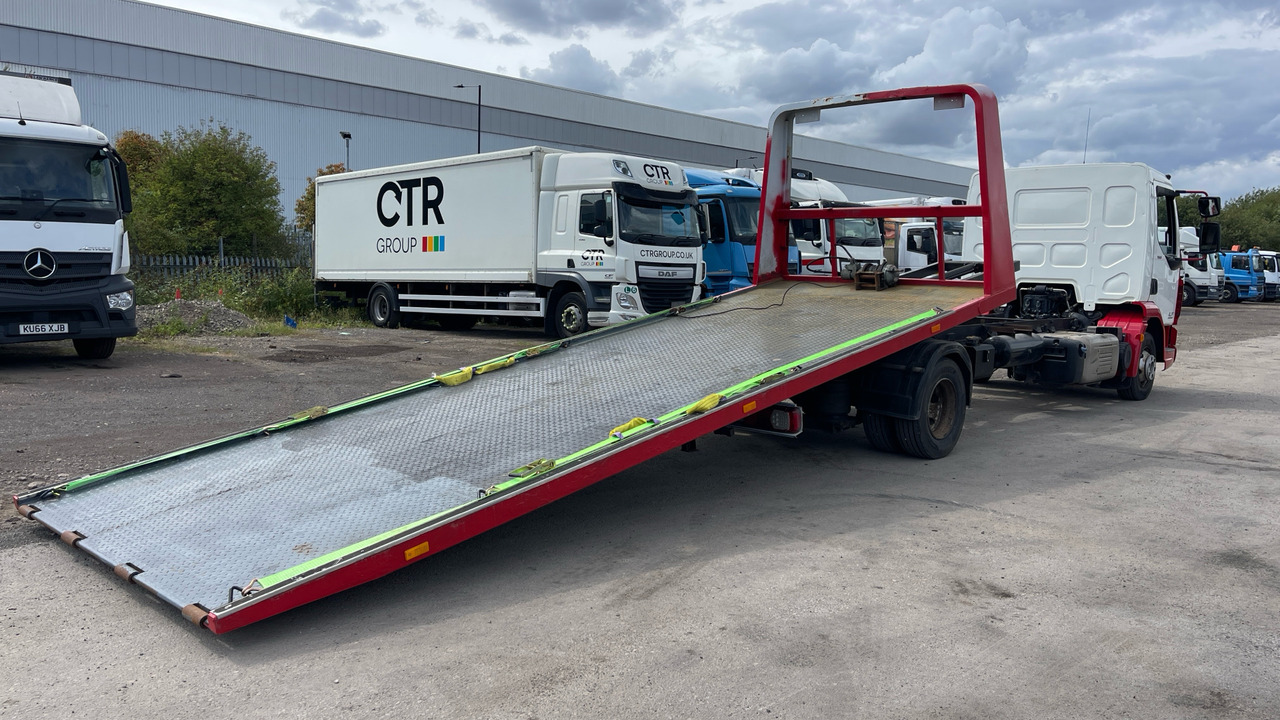 DAF LF 150 - Grua de remolque autos: foto 4 DAF LF 150 - Grua de remolque autos: foto 4