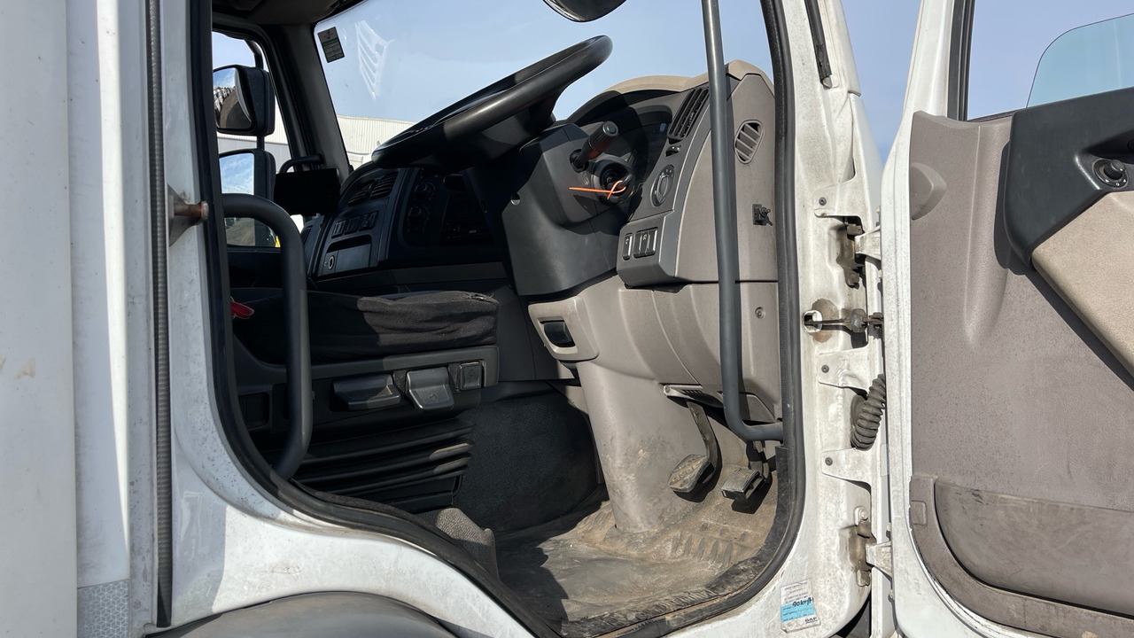 DAF LF 220 - Camión frigorífico: foto 5 DAF LF 220 - Camión frigorífico: foto 5