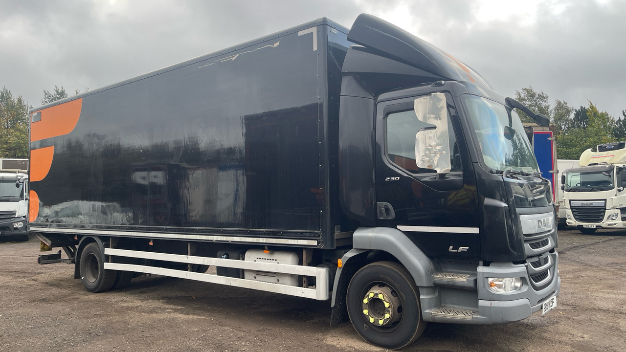 DAF LF 230 - Camión caja cerrada: foto 1 DAF LF 230 - Camión caja cerrada: foto 1
