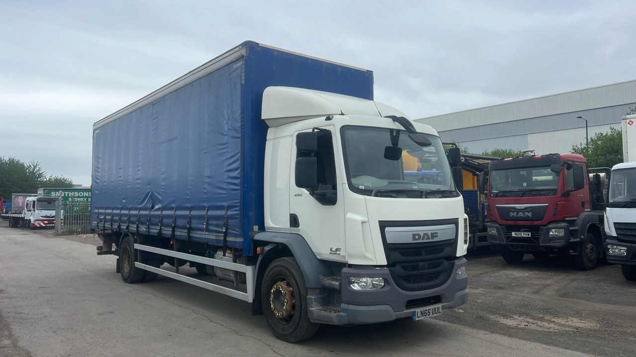 DAF LF 250 - Camión lona: foto 1 DAF LF 250 - Camión lona: foto 1