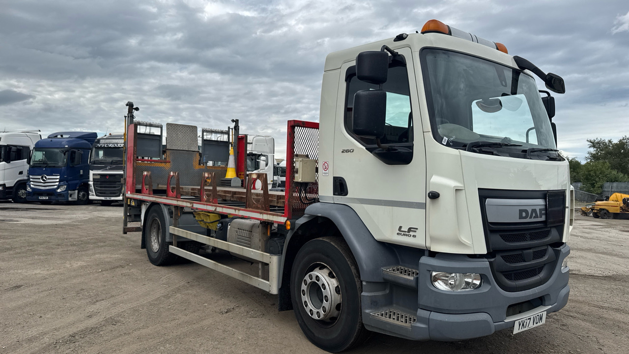 DAF LF 260 - Camión caja abierta: foto 1 DAF LF 260 - Camión caja abierta: foto 1