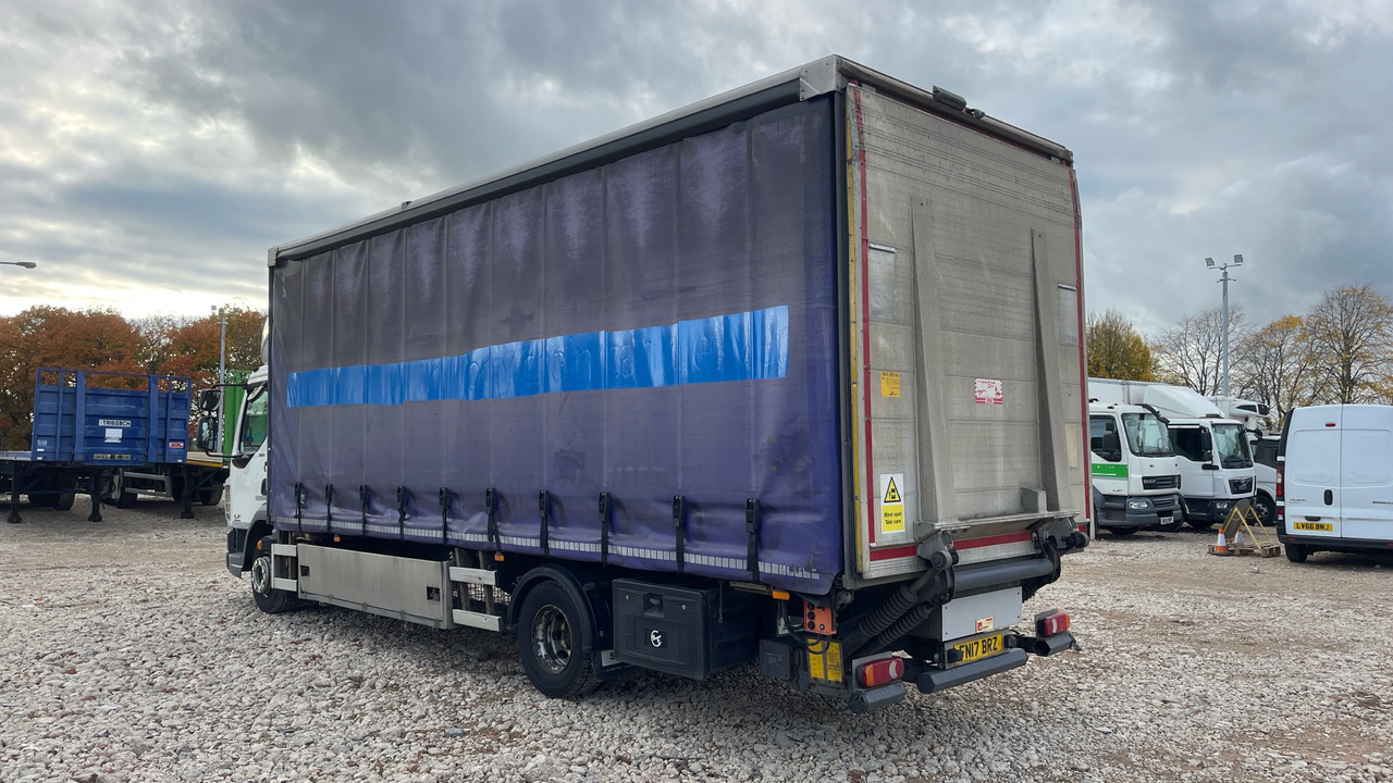 Daf LF 180 - Camión lona: foto 3 Daf LF 180 - Camión lona: foto 3