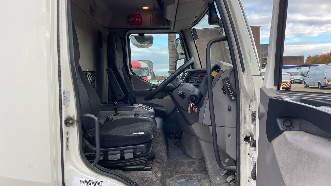 Daf LF 180 - Camión lona: foto 5 Daf LF 180 - Camión lona: foto 5