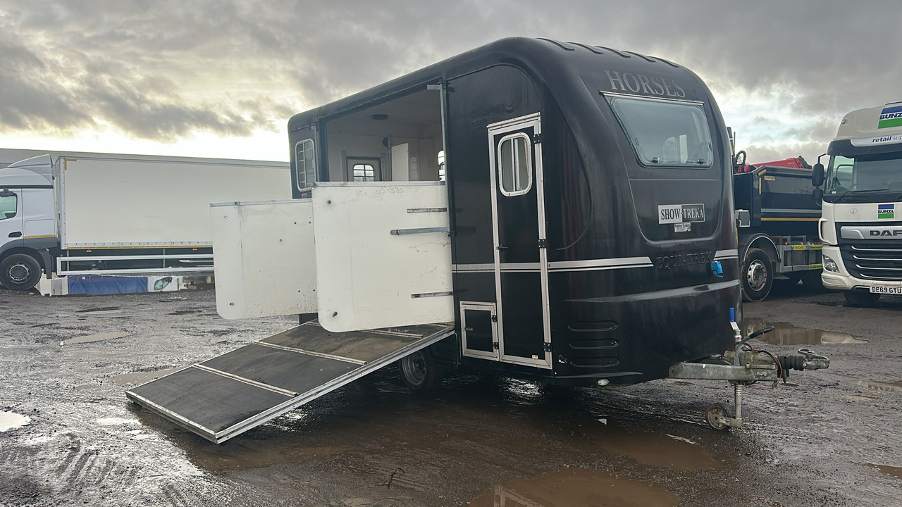 EQUI TREK SHOW TREKA - Remolque porta maquinaria: foto 1 EQUI TREK SHOW TREKA - Remolque porta maquinaria: foto 1