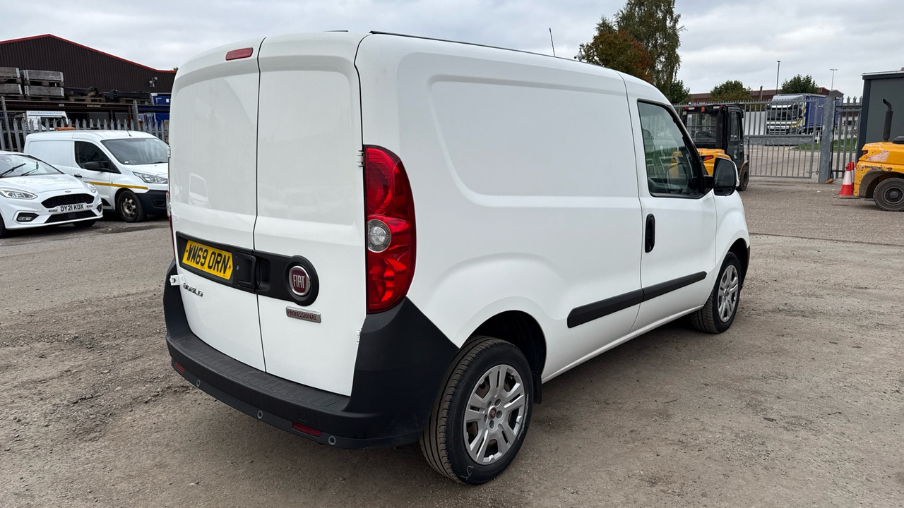 FIAT DOBLO 1.3 Multijet 95 - Furgoneta pequeña: foto 4 FIAT DOBLO 1.3 Multijet 95 - Furgoneta pequeña: foto 4