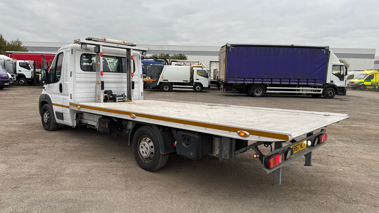 FIAT DUCATO 35 2.3 Multijet  30PS - Camión portavehículos: foto 3 FIAT DUCATO 35 2.3 Multijet  30PS - Camión portavehículos: foto 3