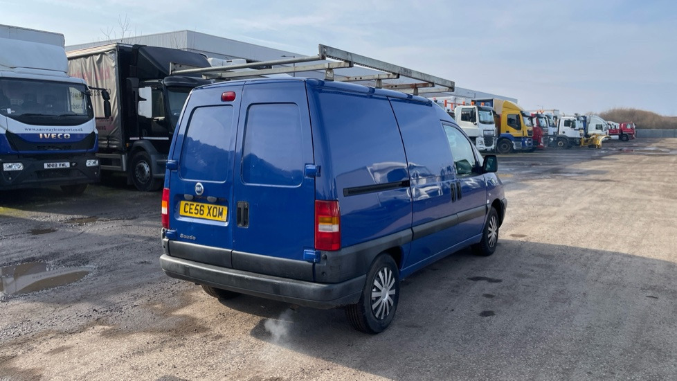 FIAT SCUDO D 1.9 - Furgón: foto 4 FIAT SCUDO D 1.9 - Furgón: foto 4