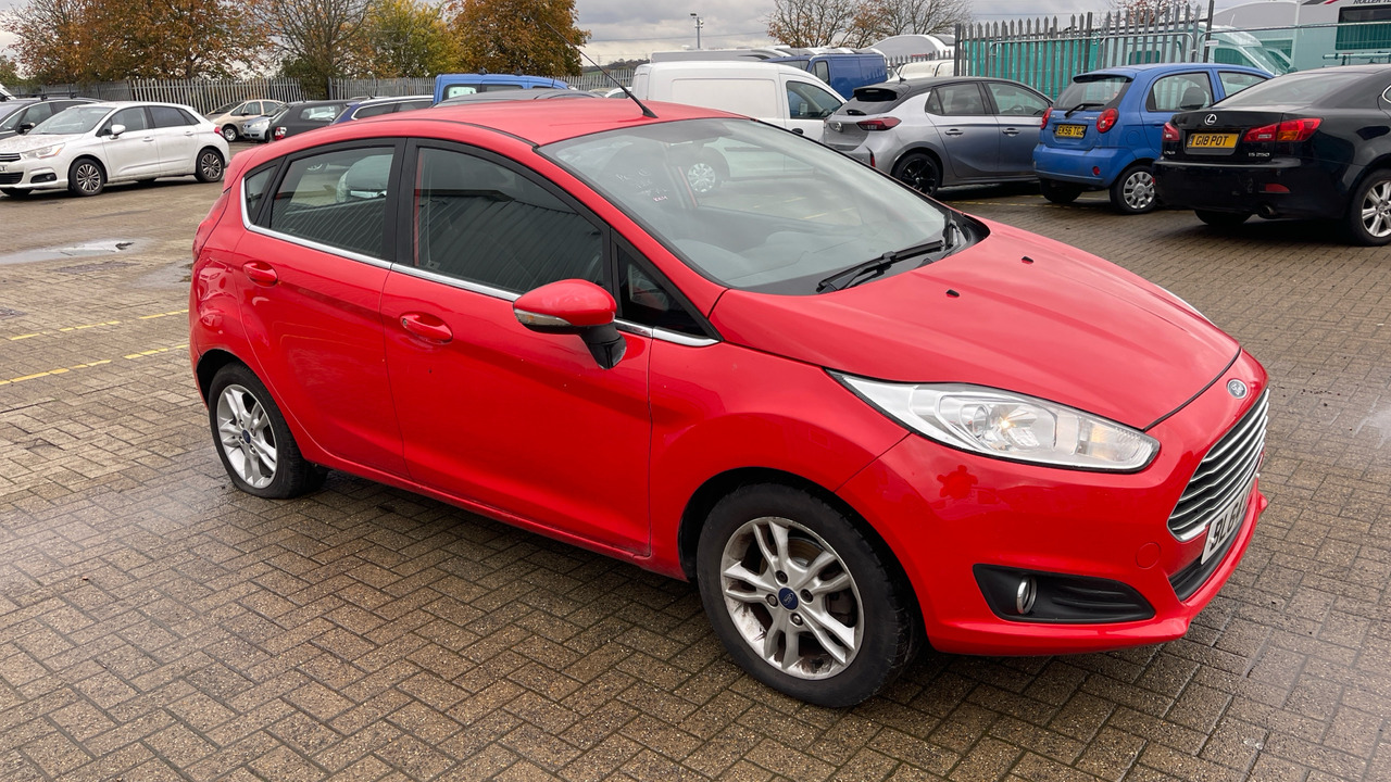 FORD FIESTA 1.0 ECO BOOST - Hatchback: foto 1 FORD FIESTA 1.0 ECO BOOST - Hatchback: foto 1