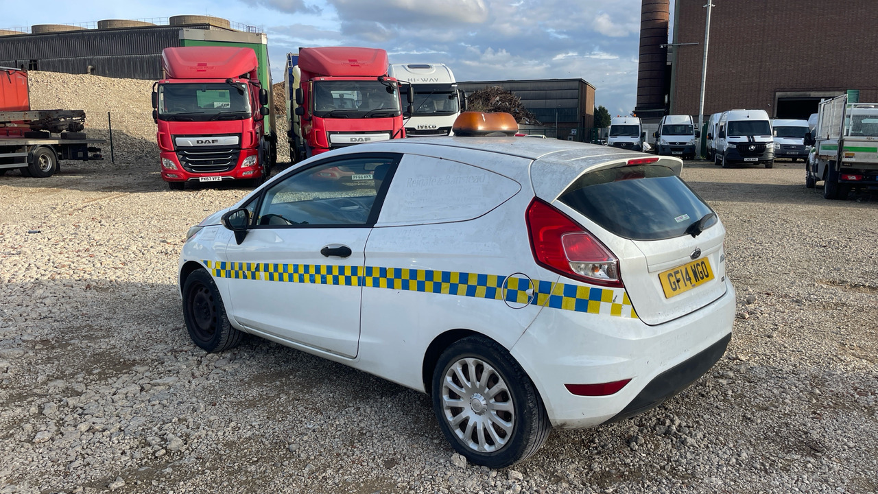 FORD FIESTA 1.5 TDCI - Coche: foto 3 FORD FIESTA 1.5 TDCI - Coche: foto 3