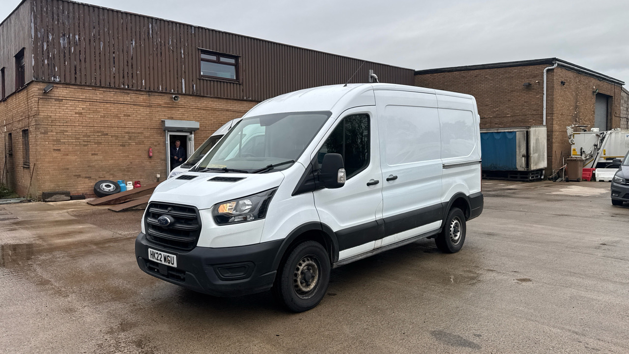 FORD TRANSIT 2.0 EcoBlue 130ps Leader - Furgón: foto 2 FORD TRANSIT 2.0 EcoBlue 130ps Leader - Furgón: foto 2