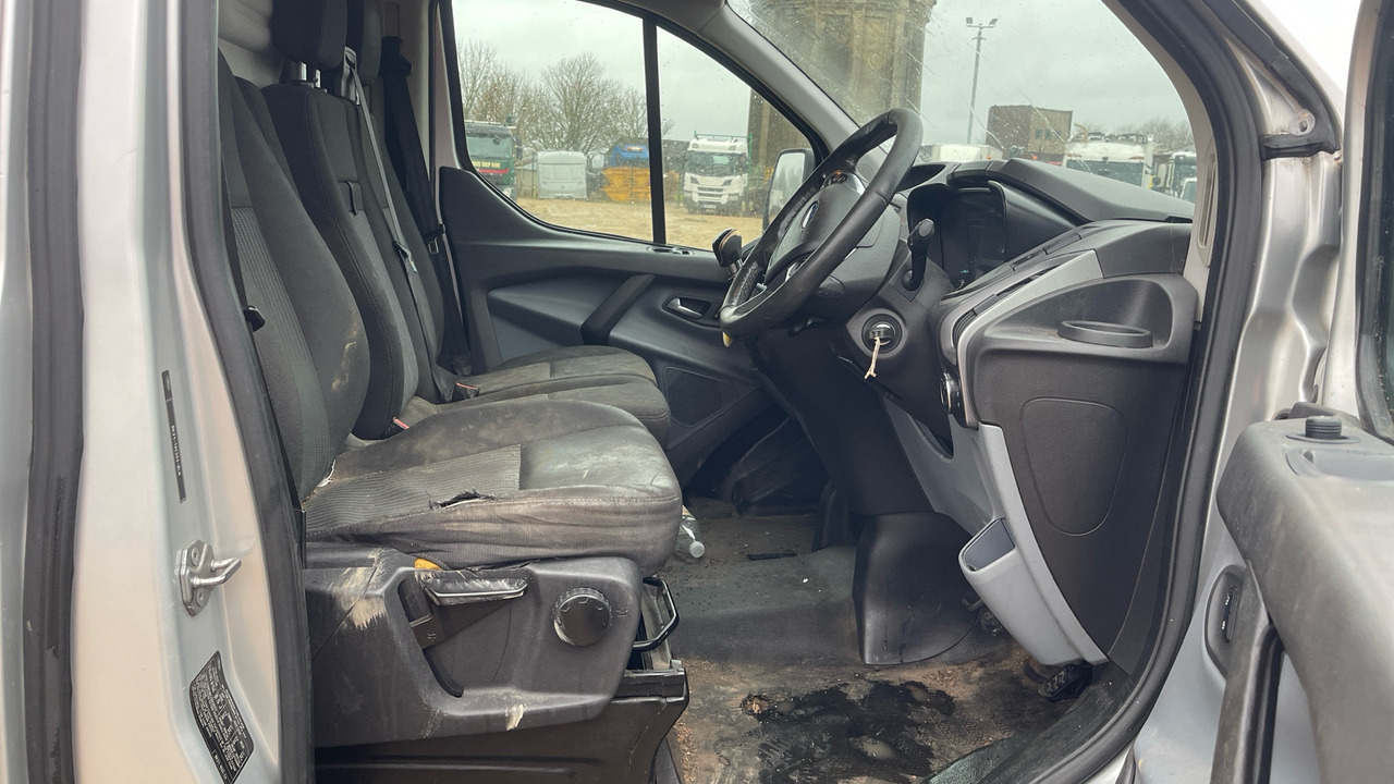 FORD TRANSIT CUSTOM 290 2.2 TDCi 100ps Trend - Furgoneta pequeña: foto 5 FORD TRANSIT CUSTOM 290 2.2 TDCi 100ps Trend - Furgoneta pequeña: foto 5