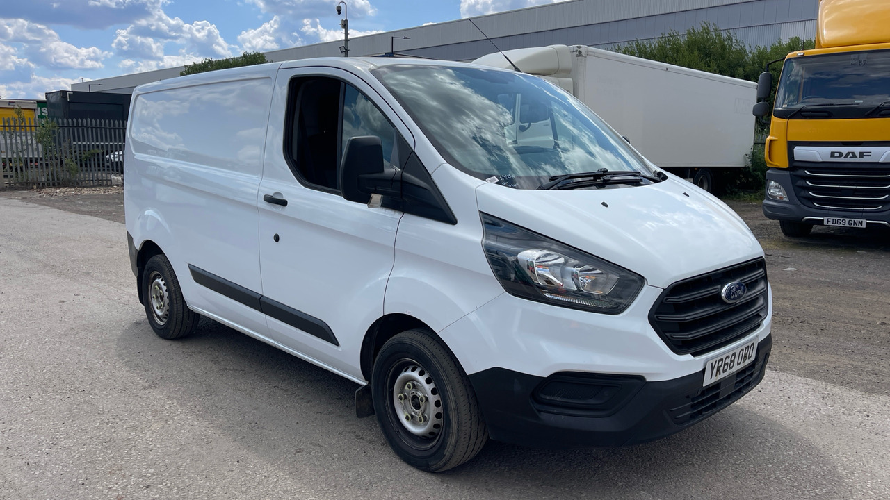 Ford Transit Custom 280 2.0 TDCi 105ps - Furgoneta pequeña: foto 1 Ford Transit Custom 280 2.0 TDCi 105ps - Furgoneta pequeña: foto 1