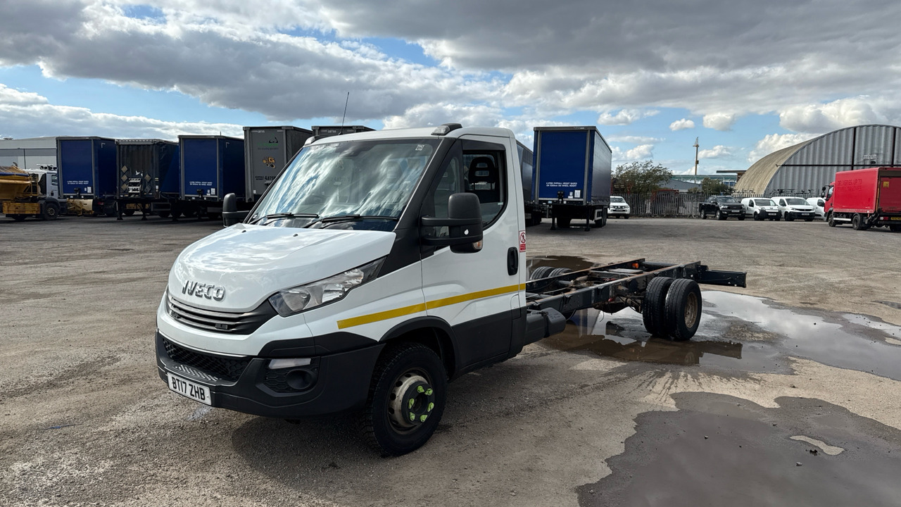 IVECO DAILY 72-180 - Camión chasis: foto 2 IVECO DAILY 72-180 - Camión chasis: foto 2