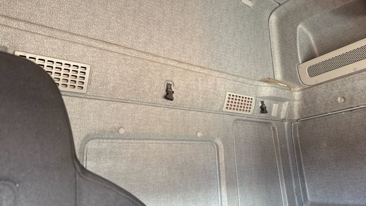 Camión lona IVECO STRALIS 310: foto 16