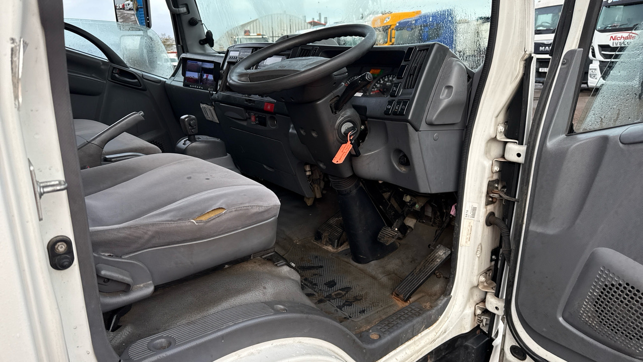 Isuzu N75 190 - Camión caja abierta: foto 5 Isuzu N75 190 - Camión caja abierta: foto 5