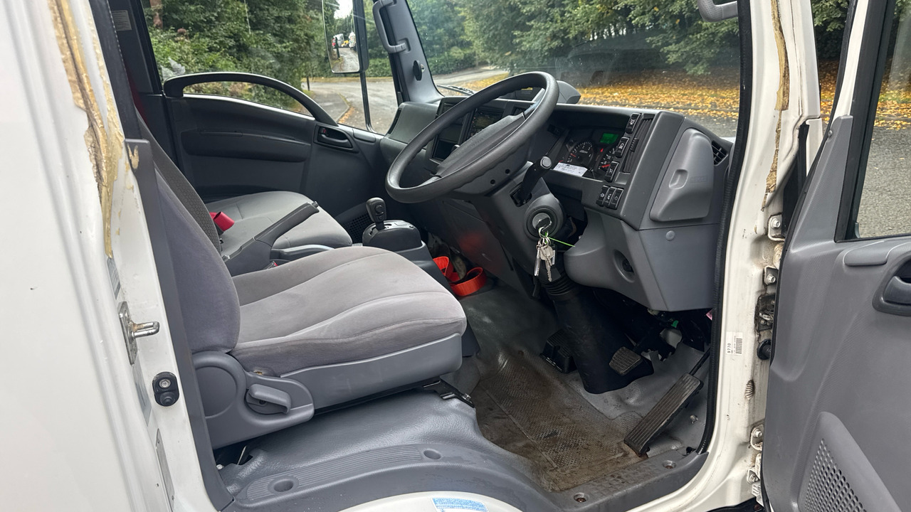 Isuzu N75 190 - Camión portavehículos: foto 5 Isuzu N75 190 - Camión portavehículos: foto 5