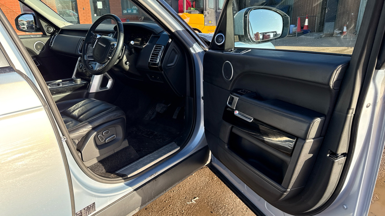 Land Rover Range Rover 4.4 SD V8 Vogue - Coche familiar: foto 5 Land Rover Range Rover 4.4 SD V8 Vogue - Coche familiar: foto 5