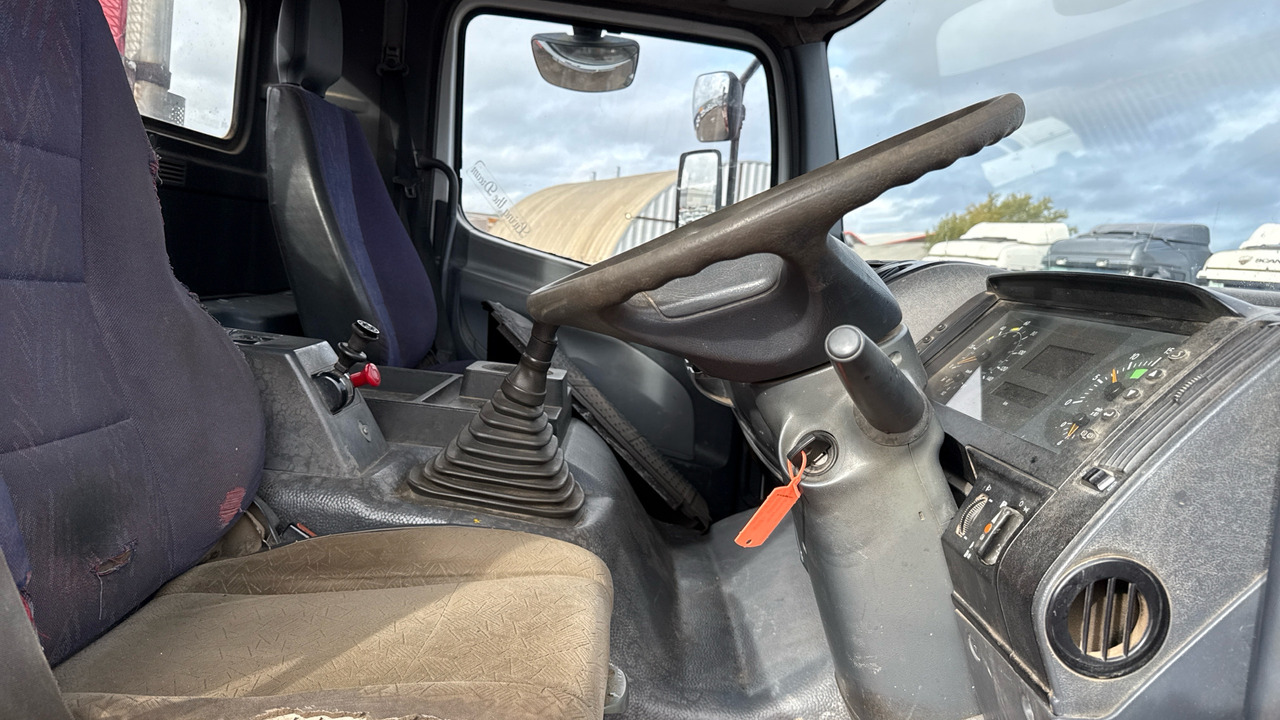 MERCEDES ATEGO 1823 - Camión portacontenedor de cadenas: foto 5 MERCEDES ATEGO 1823 - Camión portacontenedor de cadenas: foto 5