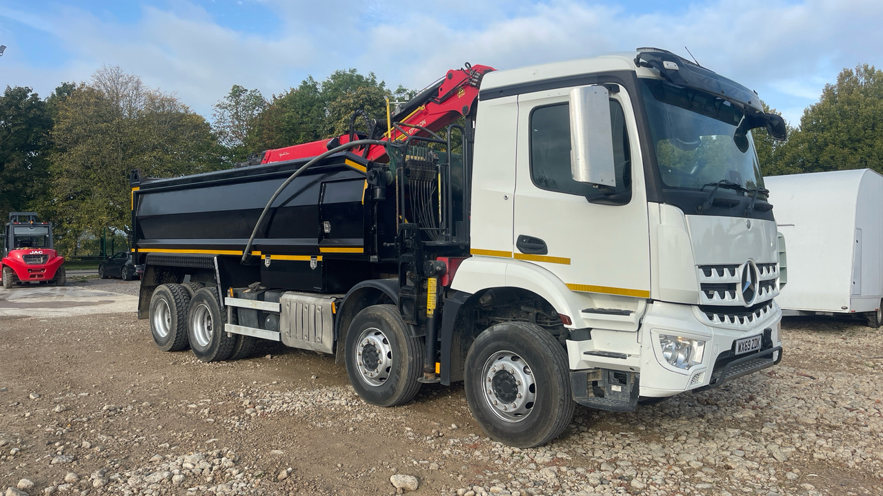 MERCEDES-BENZ AROCS - Camión volquete, Camión grúa: foto 1 MERCEDES-BENZ AROCS - Camión volquete, Camión grúa: foto 1