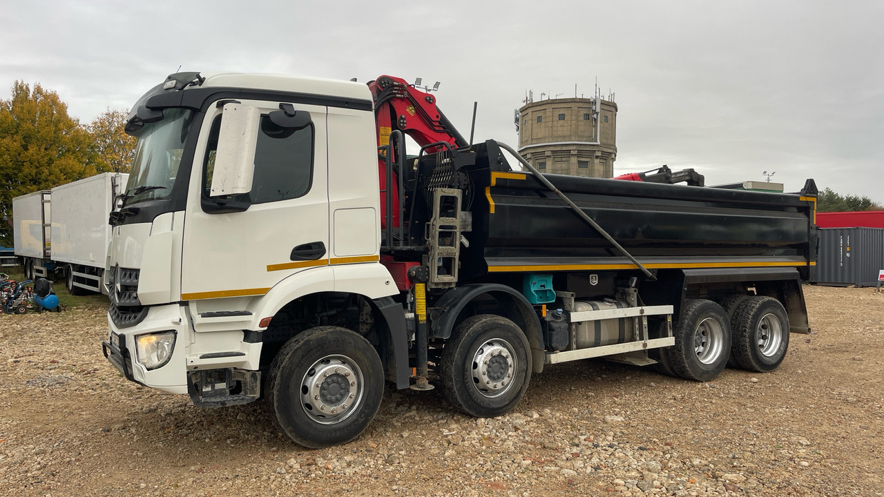 MERCEDES-BENZ AROCS - Camión volquete, Camión grúa: foto 2 MERCEDES-BENZ AROCS - Camión volquete, Camión grúa: foto 2