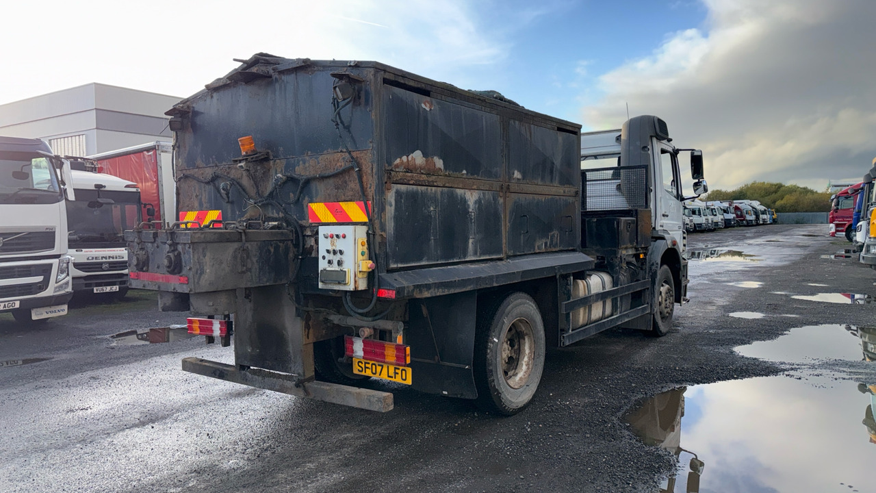 MERCEDES-BENZ ATEGO 1824 - Construcción de carreteras: foto 4 MERCEDES-BENZ ATEGO 1824 - Construcción de carreteras: foto 4